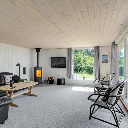 Beautiful In With Kitchen *