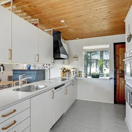 Beautiful In With Kitchen Semesterbostad