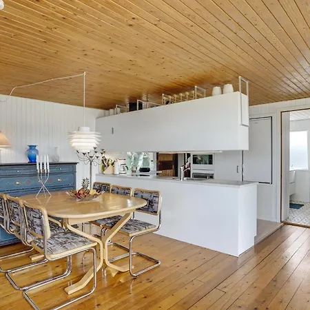 Semesterbostad Beautiful In With Kitchen