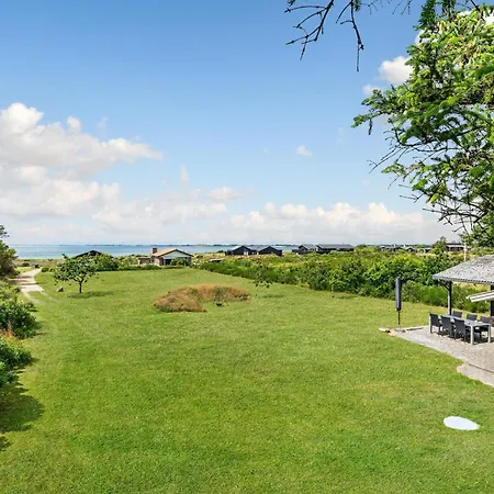 Semesterbostad Beautiful In With Kitchen Spottrup