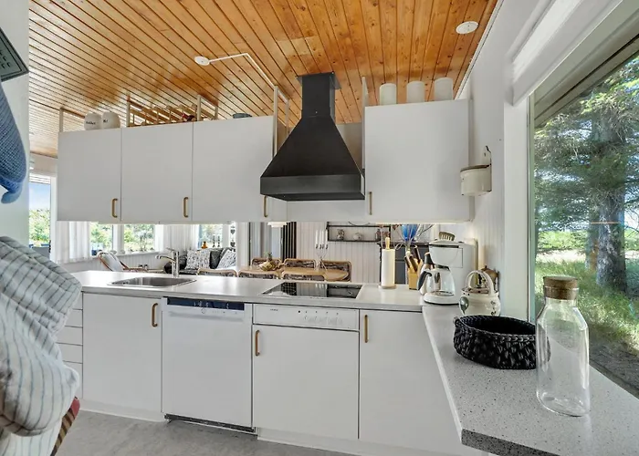 Feriehus Beautiful In With Kitchen *