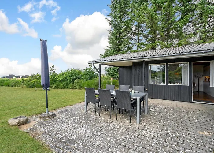 Feriehus Beautiful In With Kitchen *